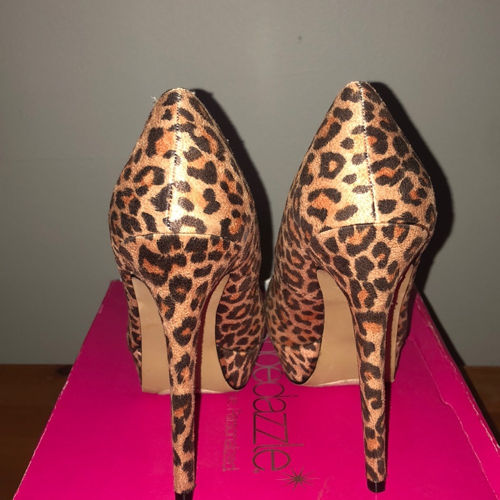 High heels - Picture 3 of 3